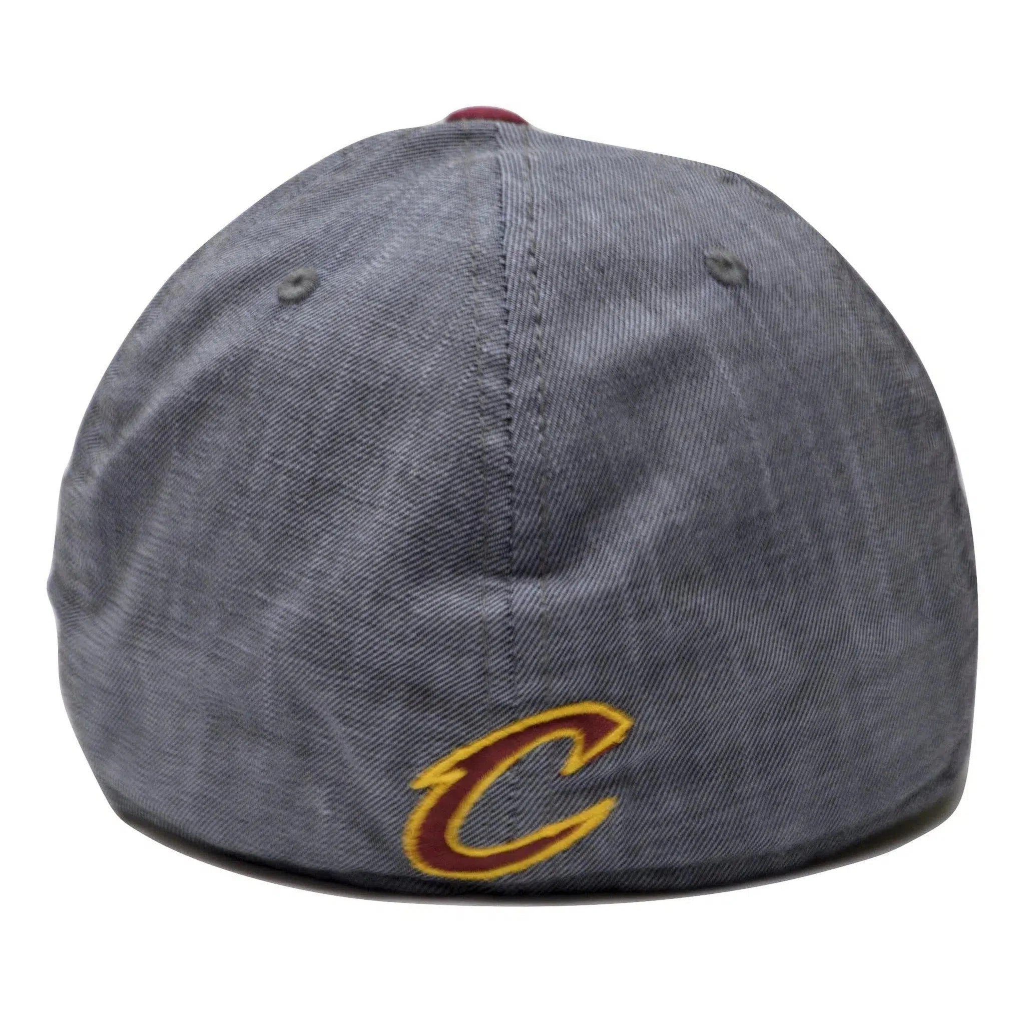 Cleveland Cavaliers Adidas M741Z NBA Basketball Team Logo Flex Fit Hat L/XL