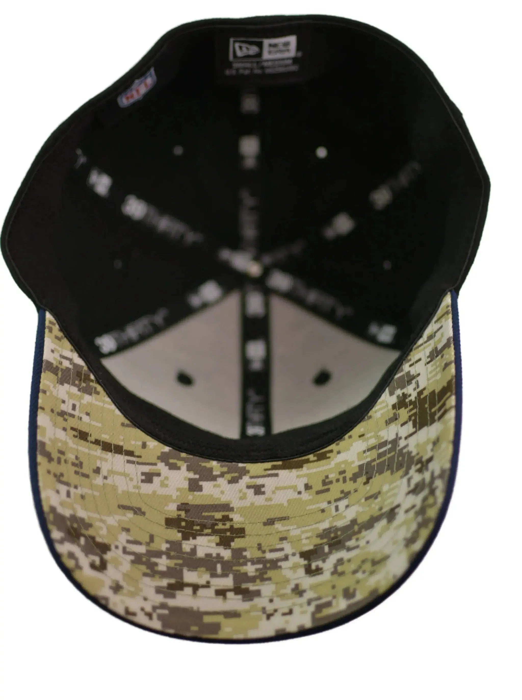 Dallas Cowboys New Era 39THIRTY NFL Salute to Service Small/Medium Flex Fit Hat