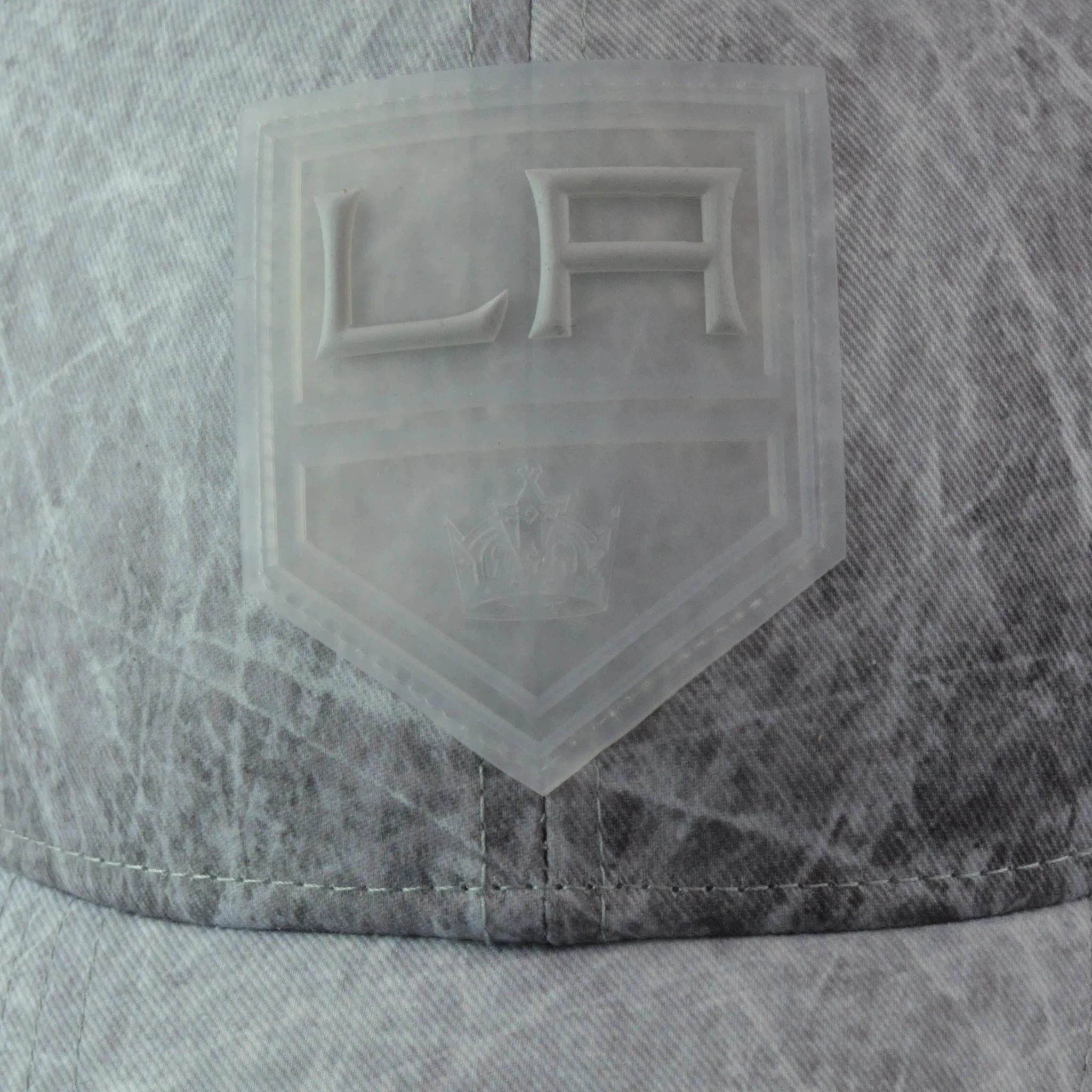 Los Angeles Kings NHL Ice Field Team Logo Flex fit Hockey Hat by Fanatics