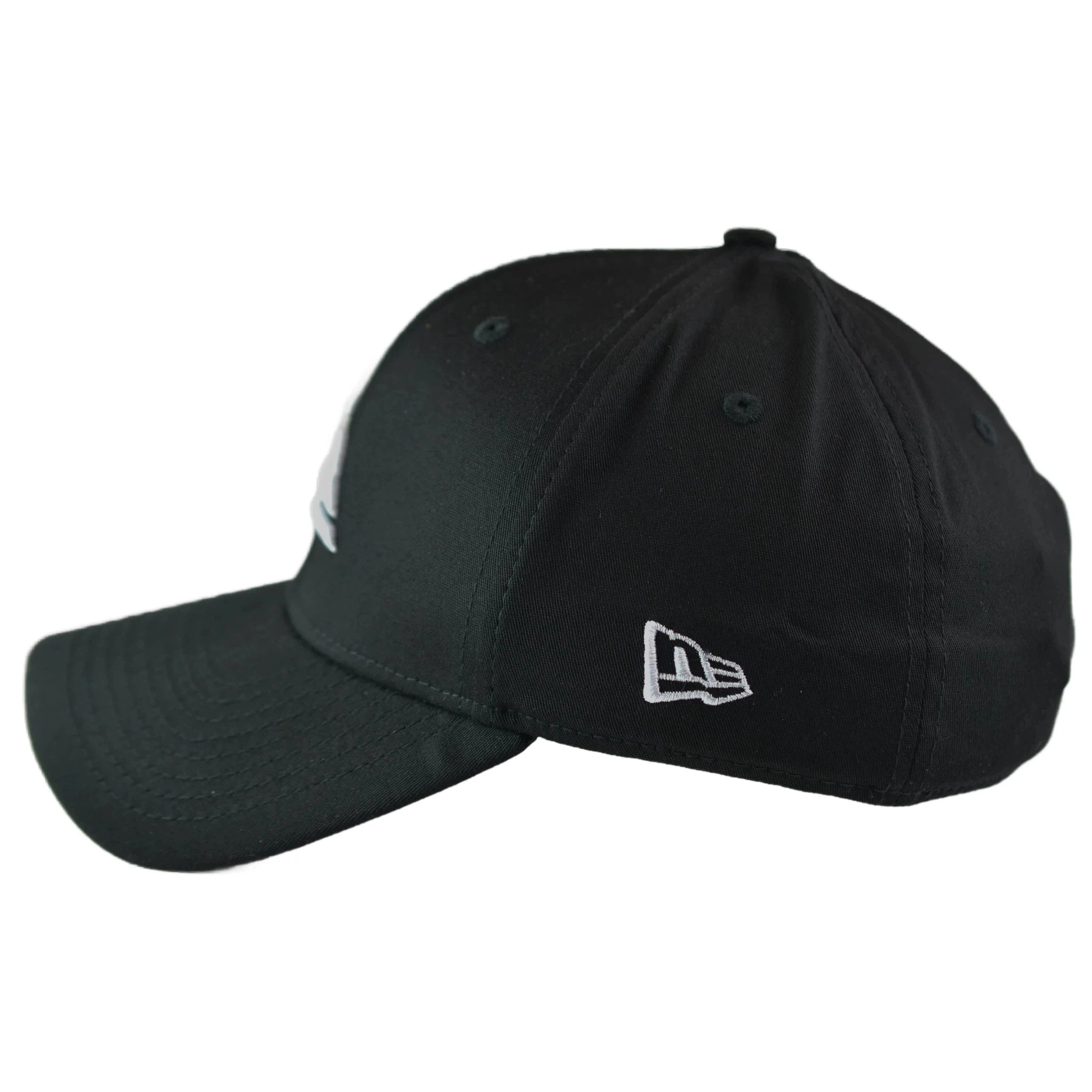 Quiksilver Mountain & Wave White Logo Flex FIt Black Hat