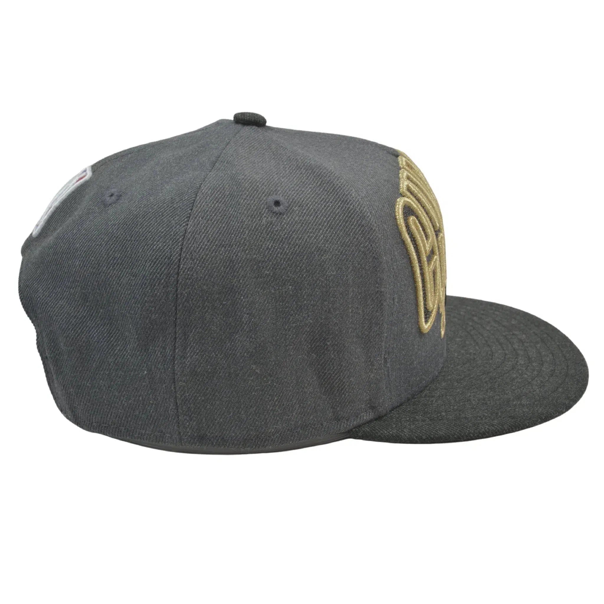 Golden State Warriors NBA Champions 9FIFTY Gray Snapback Hat by New Era